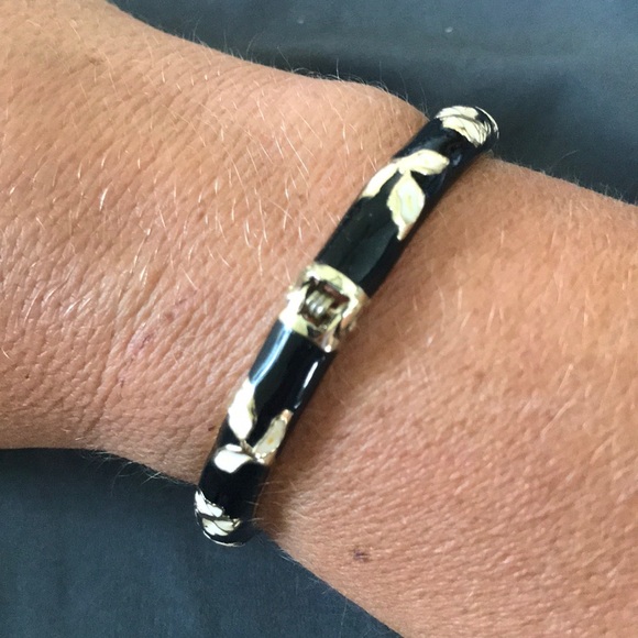 Black/cream gold enamel bracelet - Picture 2 of 6